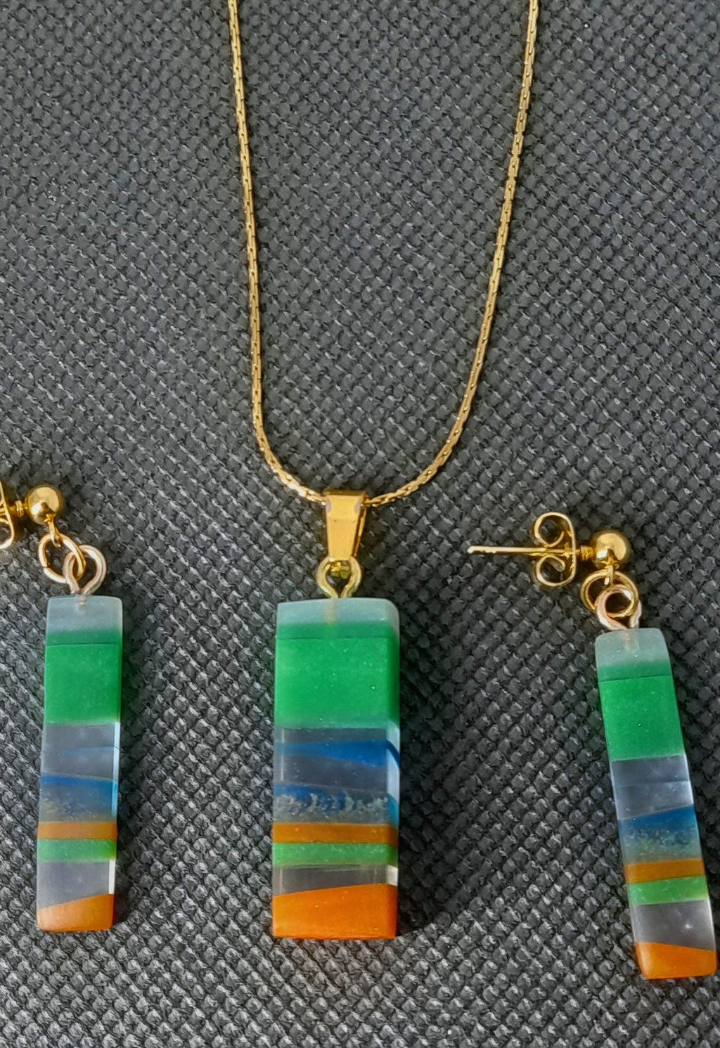 Handmade Irish Colours Resin Jewellery Set – Pendant & Matching Earrings | Stainless Steel chain/findings